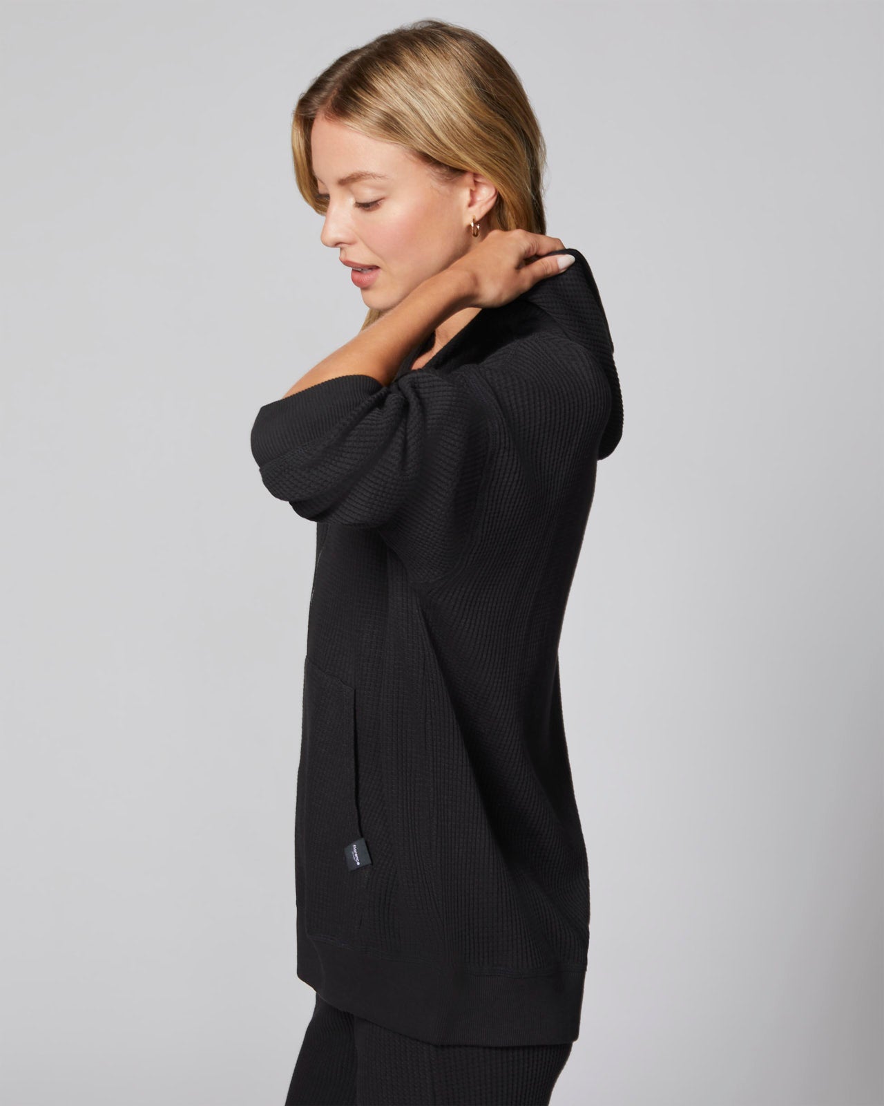 HYPEGOLF ブラック スウェットBUMP JERSEY PULL OVER 7-9-24_WMGCatalog11116-WebRes.