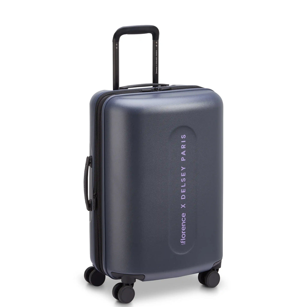 CATCH FLIGHTS - Carry-On Plus Expandable Spinner